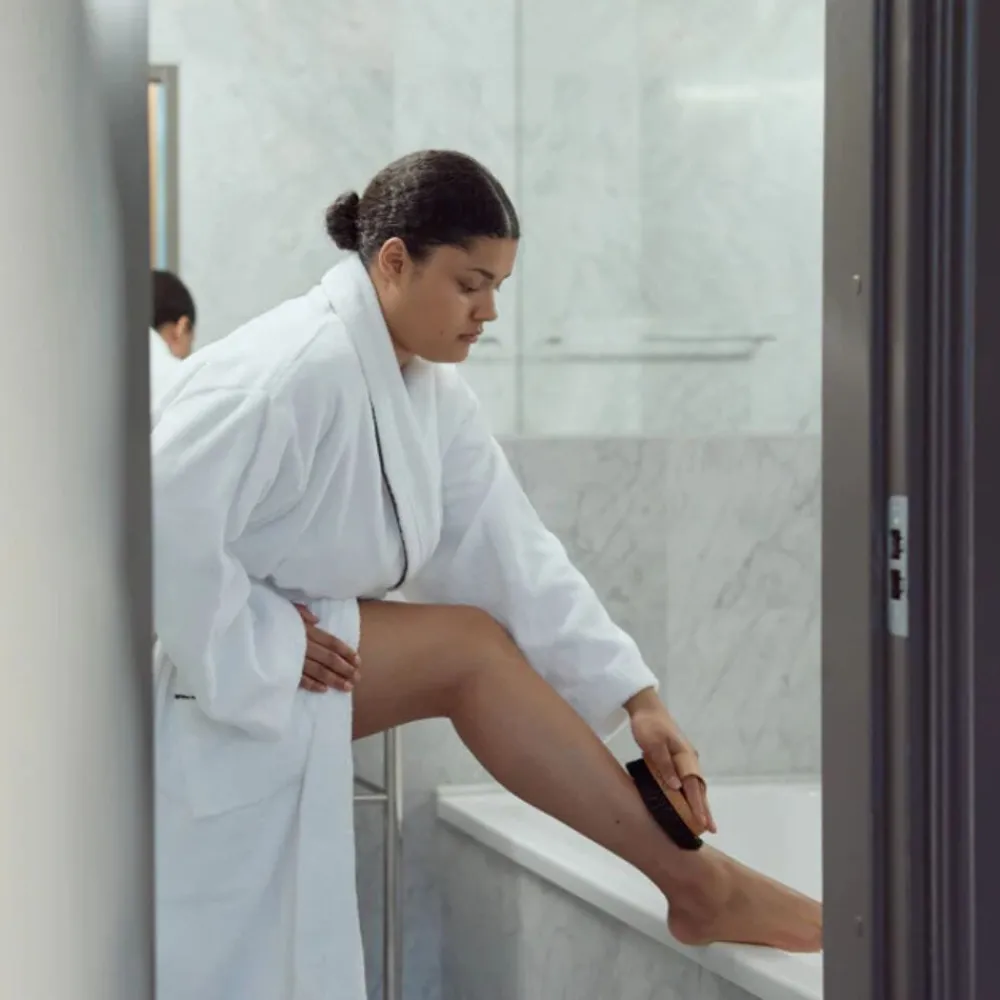 HEAT by Sophia Lie Peeling|HEAT Ionic Body Brush